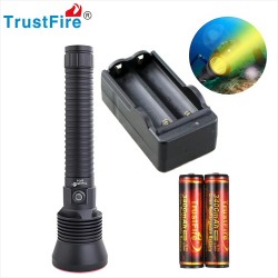 Linterna de Buceo Profesional TRUSTFIRE DF70 3200 Lum, Led Cree XHP70.2